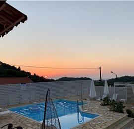 5 bedroom villa with pool & seaview, Perithia, sleeps 10